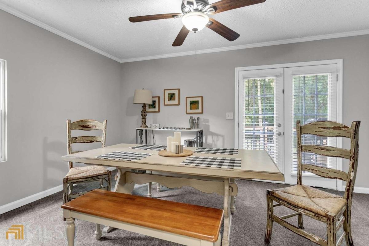 Mclain Cir, Acworth, GA 30101