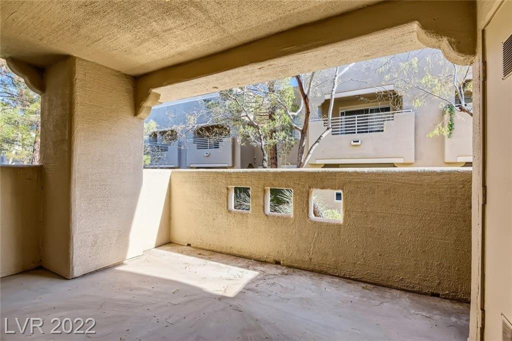 Desert Falls Ct, Las Vegas, NV 89128