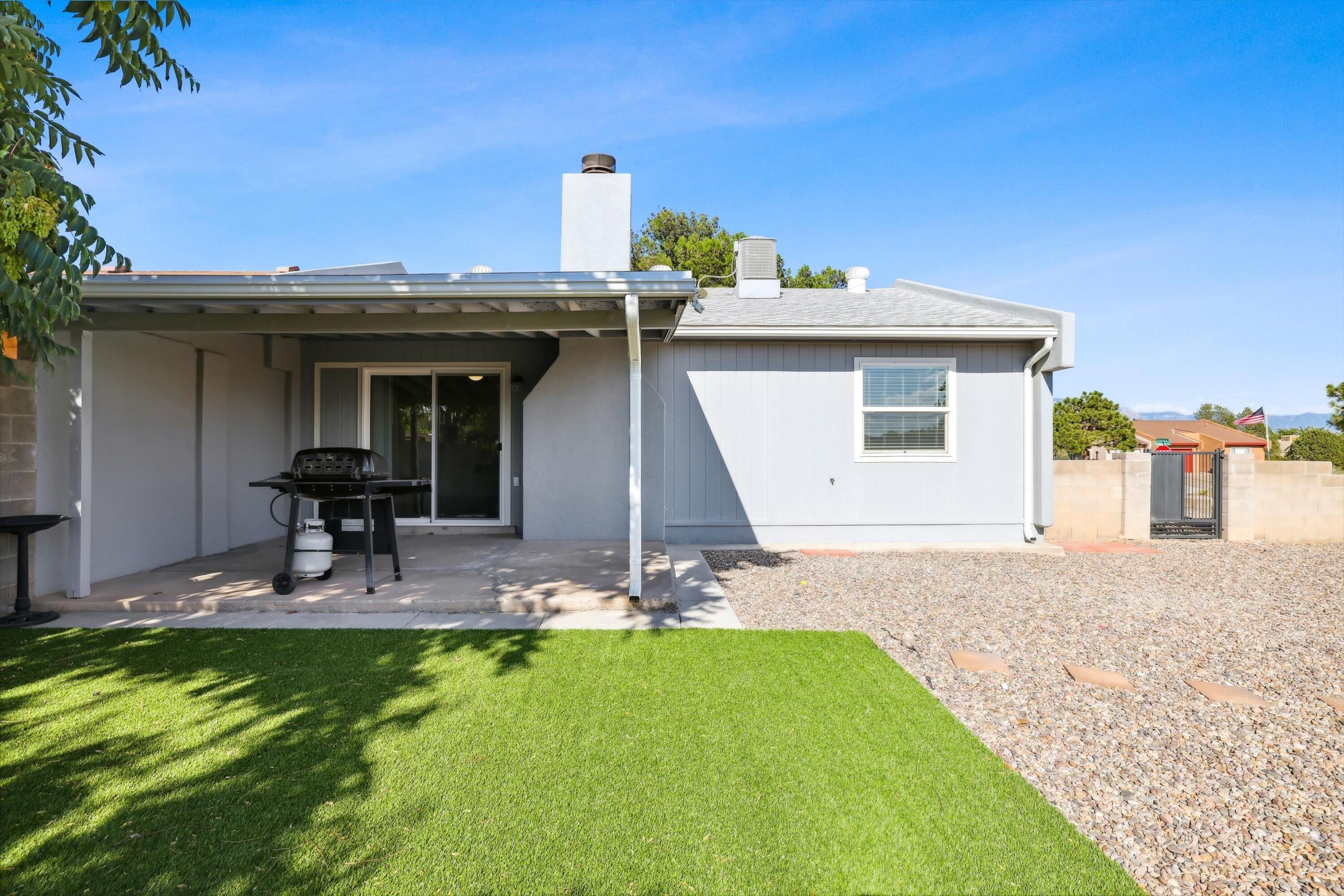 Stallion Rd Se, Rio Rancho, NM 87124