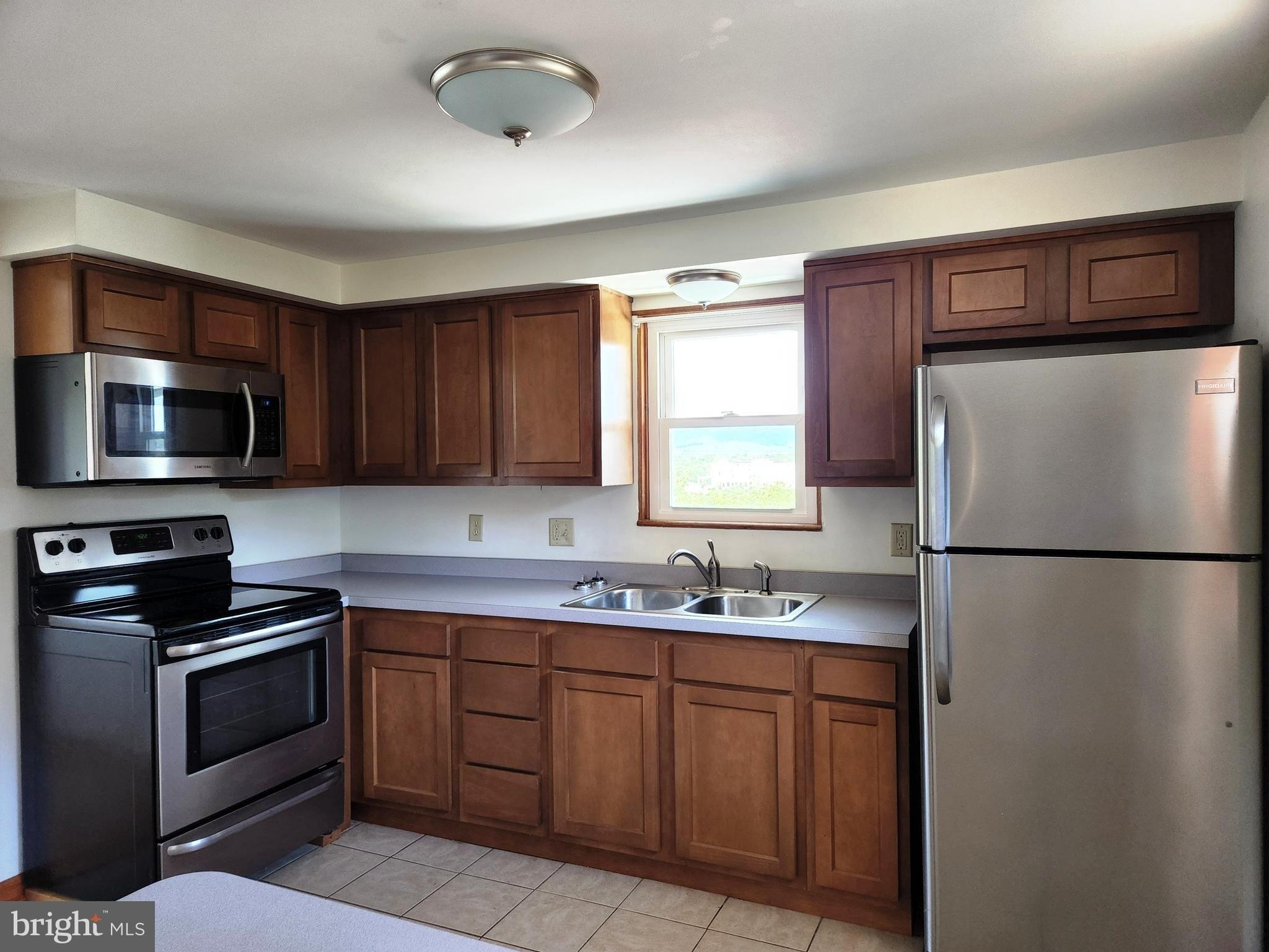 Leiper St, Cumberland, MD 21502