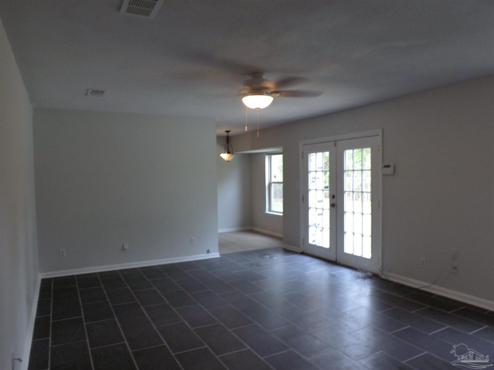 Tampico Ct, Pensacola, FL 32506