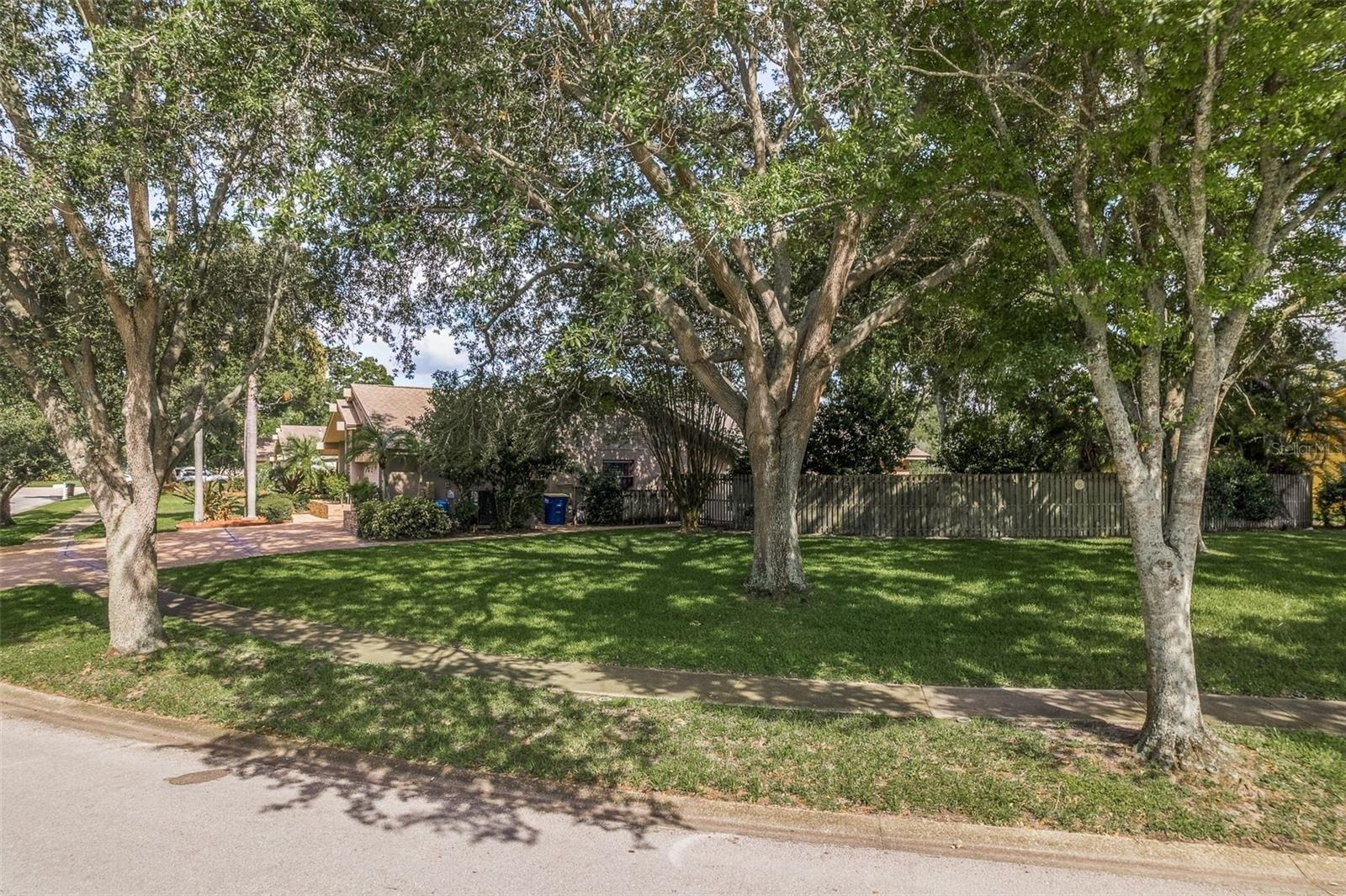 Beaumont Ct, Clearwater, FL 33761