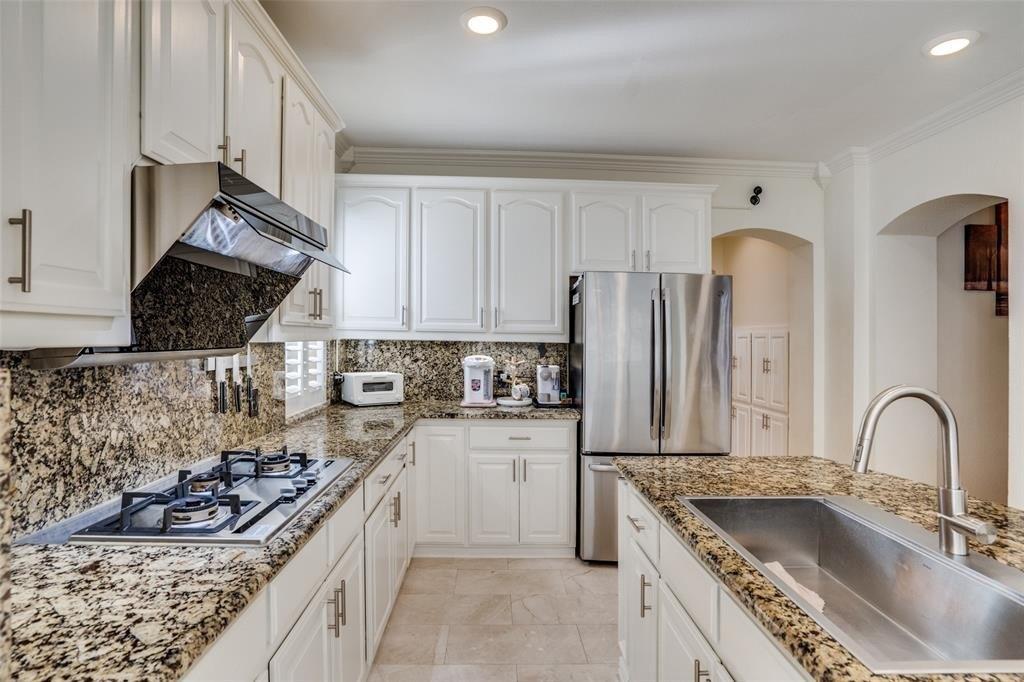Edwards Dr, Plano, TX 75025