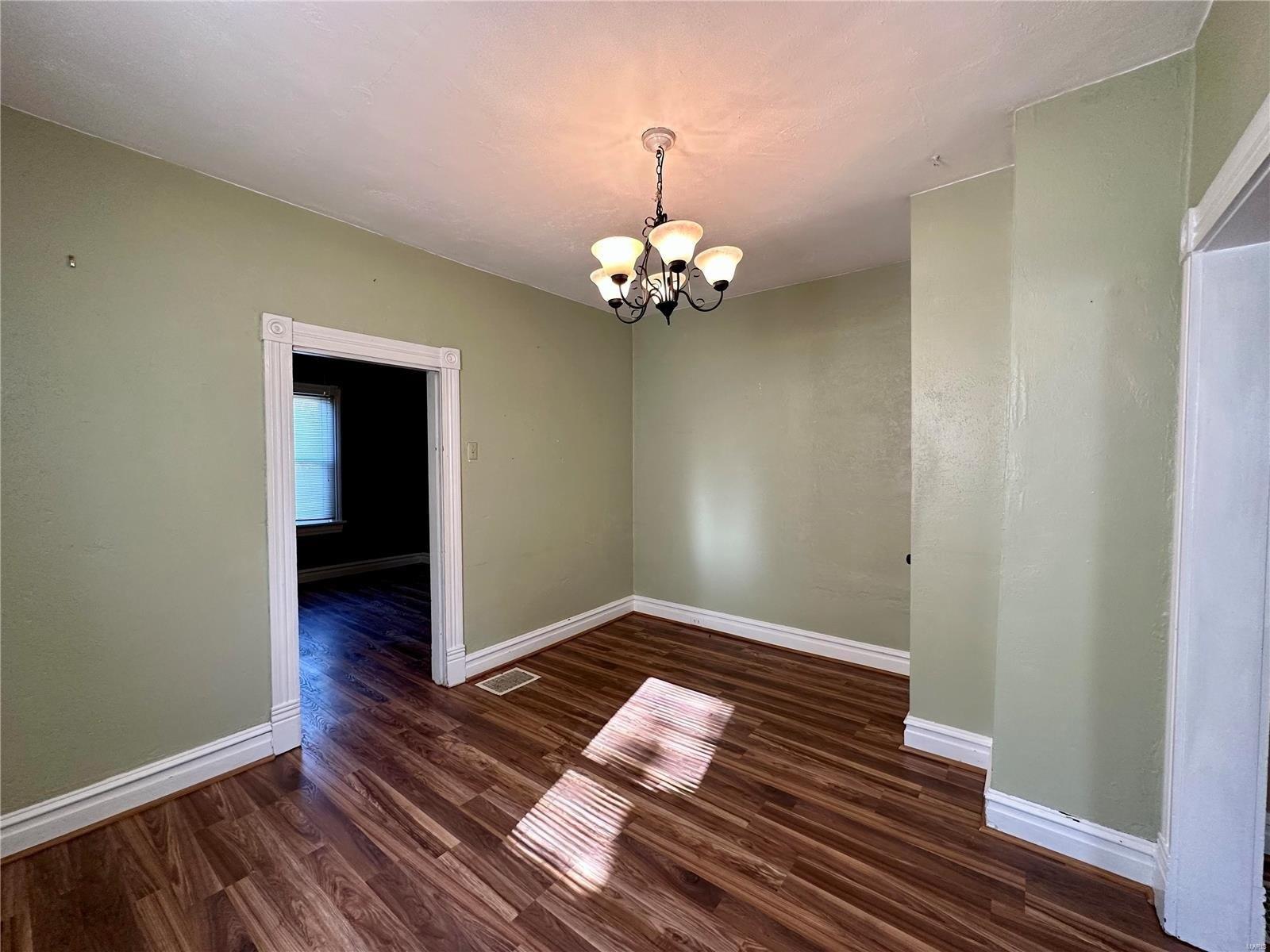 Dresden Ave, Saint Louis, MO 63116