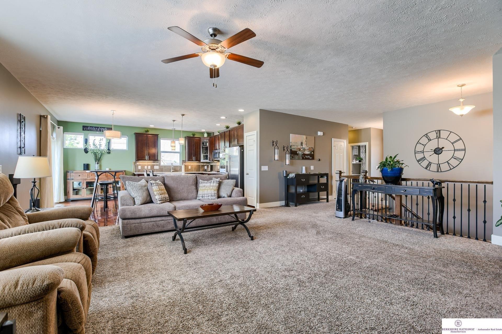 Lillian St, Omaha, NE 68136