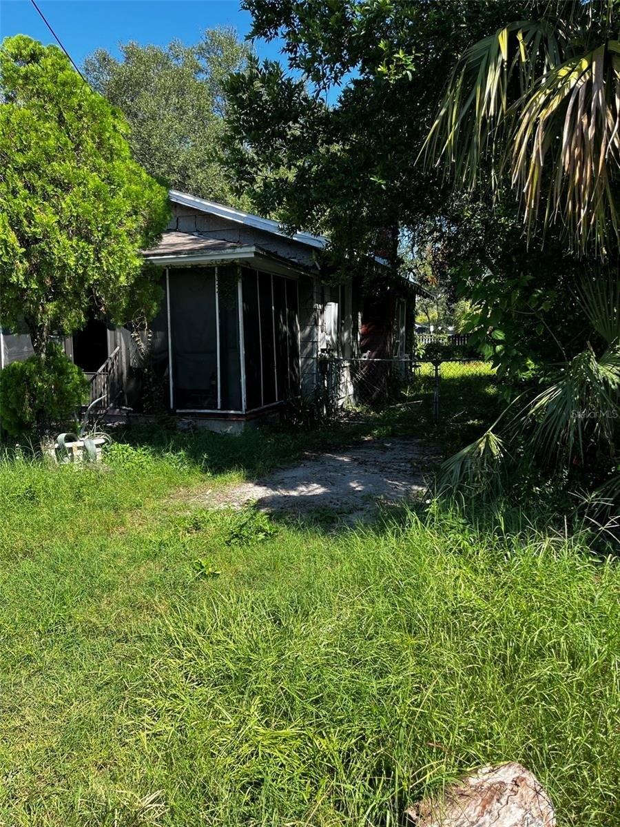 E 9th Ave, Tampa, FL 33605