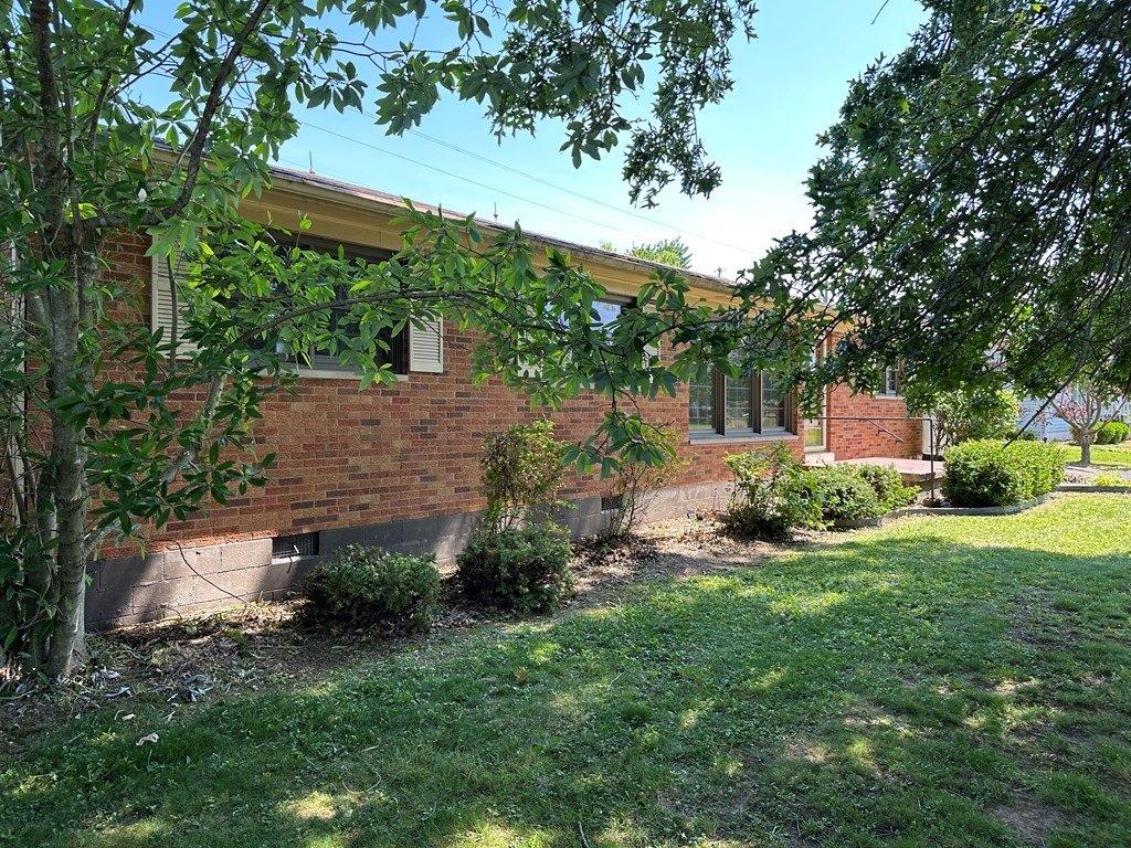 W Ky 10, Tollesboro, KY 41189