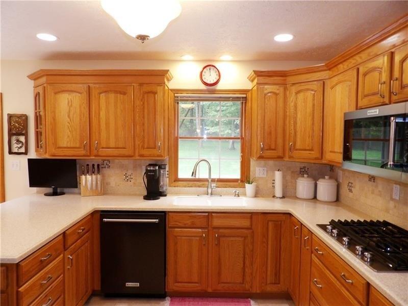 Cross Creek Dr, Uniontown, PA 15401