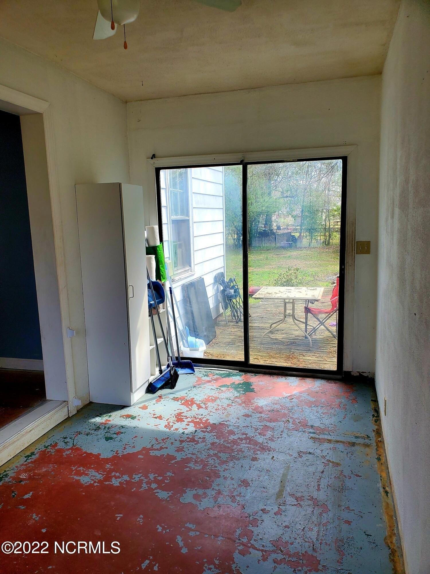 E Bayshore Blvd, Jacksonville, NC 28540