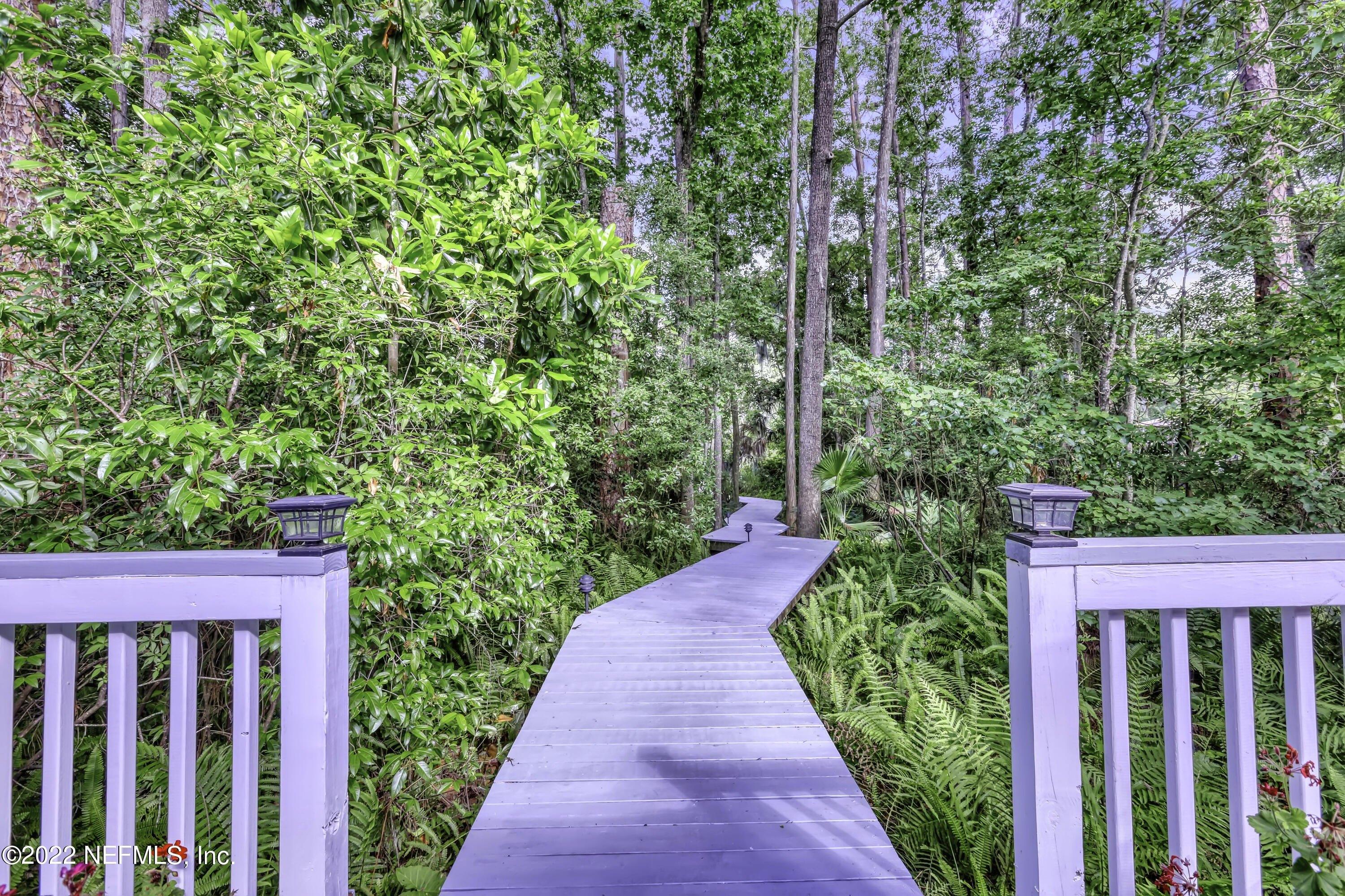 Mariners Cove Dr, Jacksonville, FL 32210