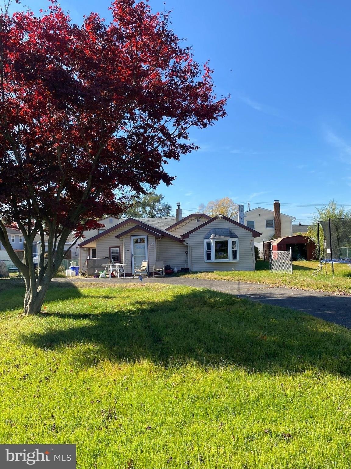 Dobbs Ave, Bellmawr, NJ 08031