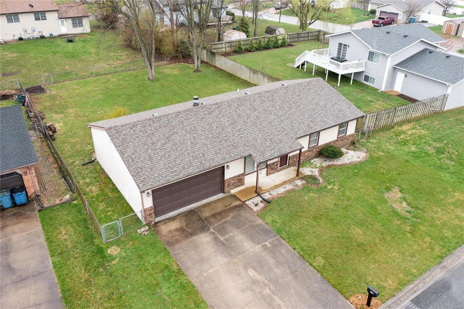 Bluestem Ct, Troy, IL 62294