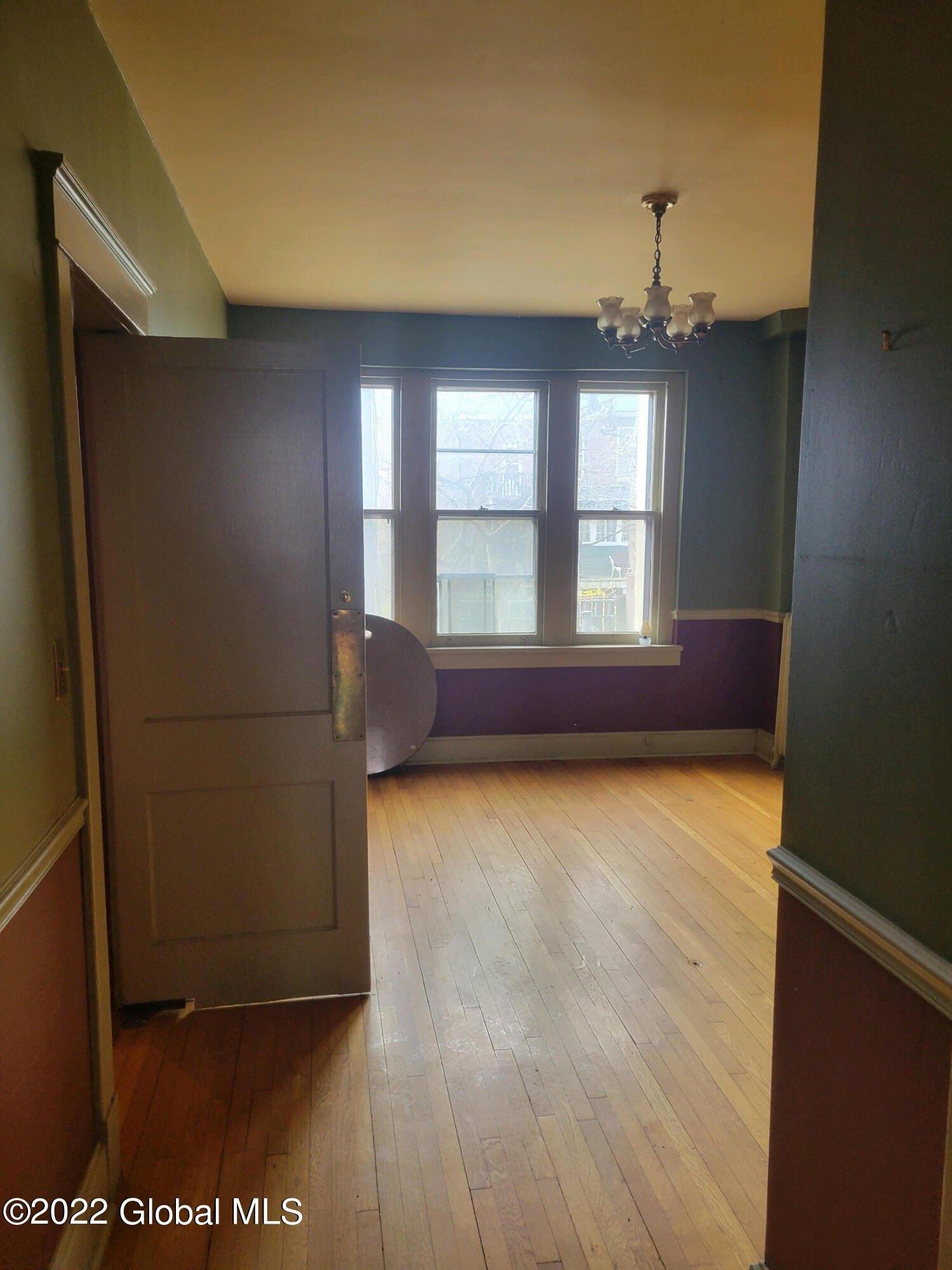 Chestnut St, Albany, NY 12210