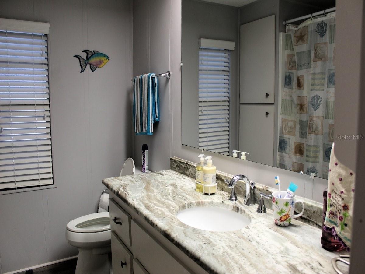 Royal Palm Cir, Largo, FL 33778