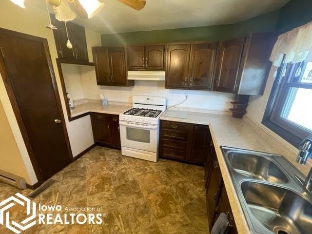 Greenwood Dr, Ottumwa, IA 52501