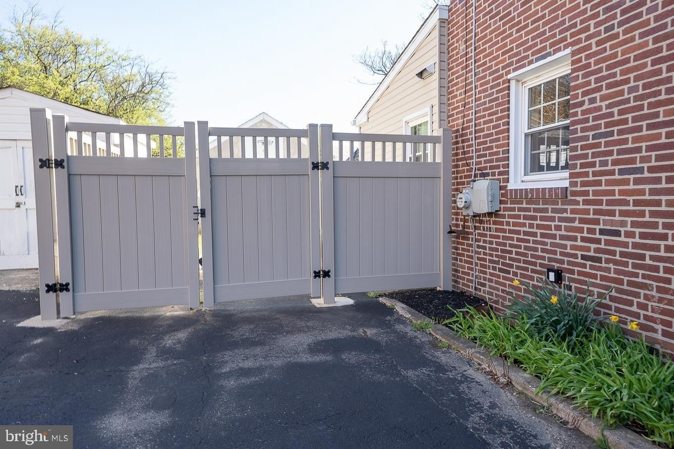 Kirks Ln, Drexel Hill, PA 19026