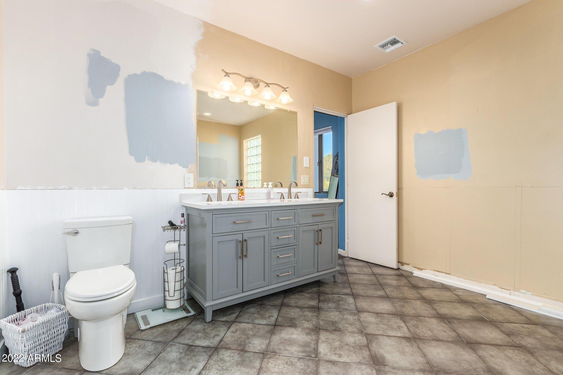 S Pinnacle Pl, Black Canyon City, AZ 85324