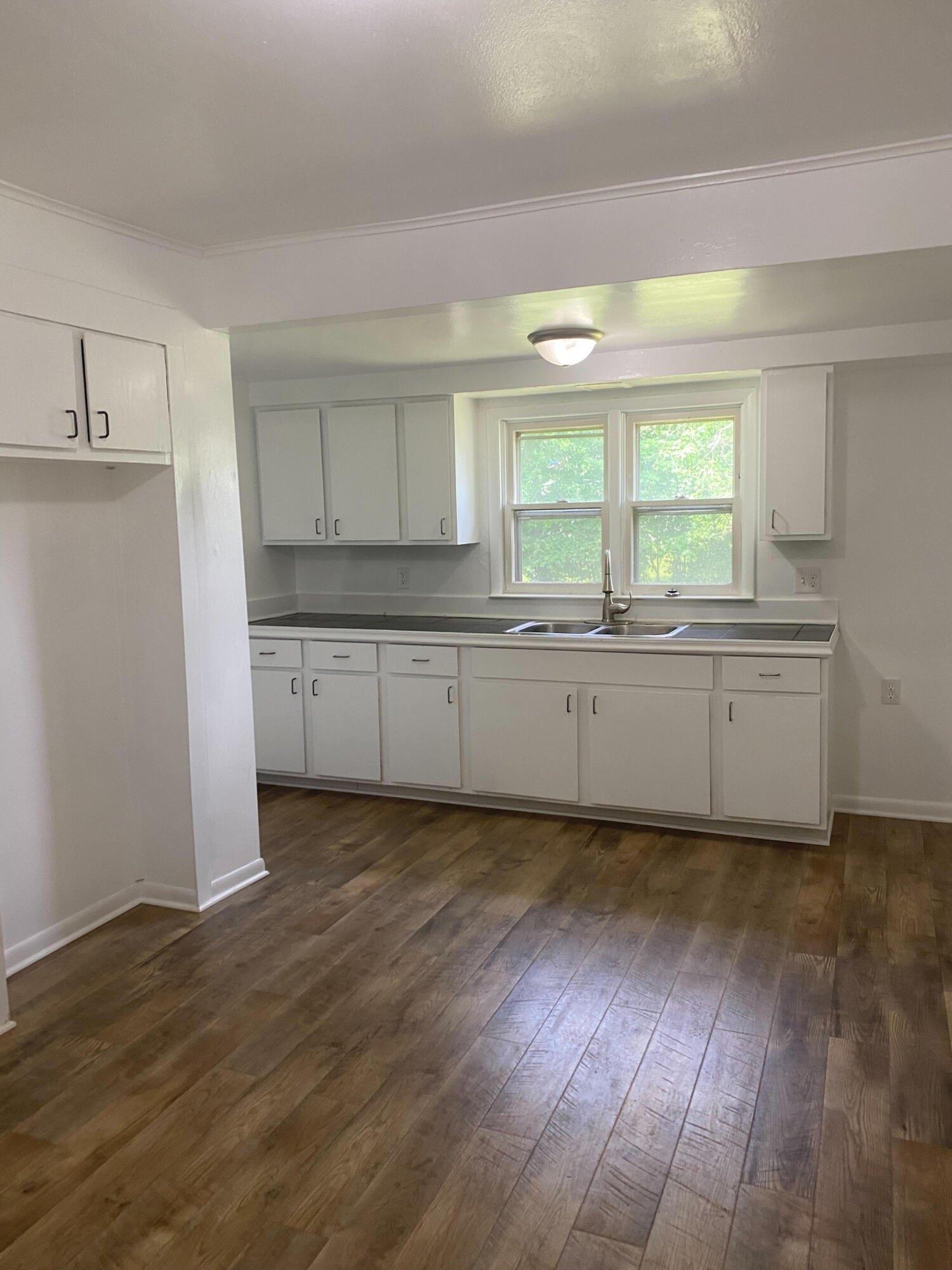 E Franklin St, Otsego, MI 49078