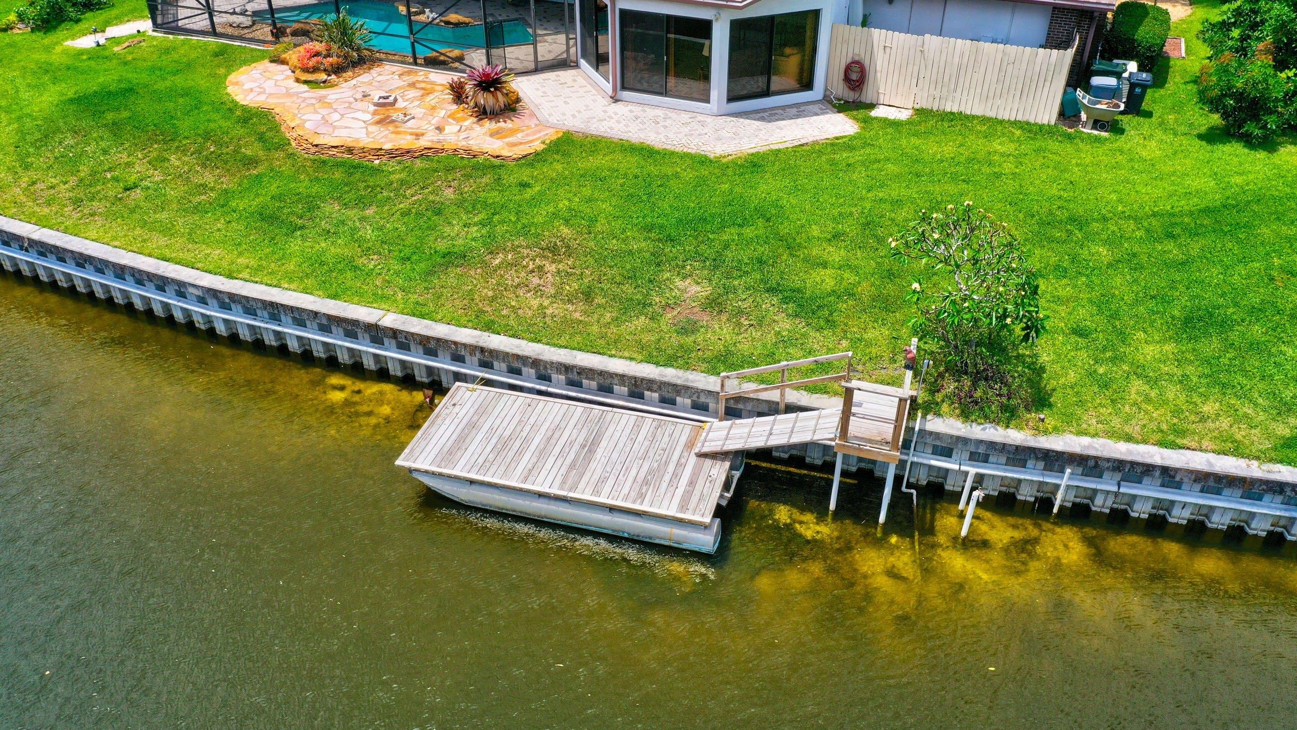 Headwater Cir, Wellington, FL 33414