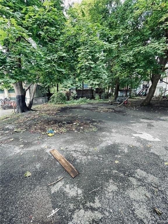 Midland Ave, Syracuse, NY 13205