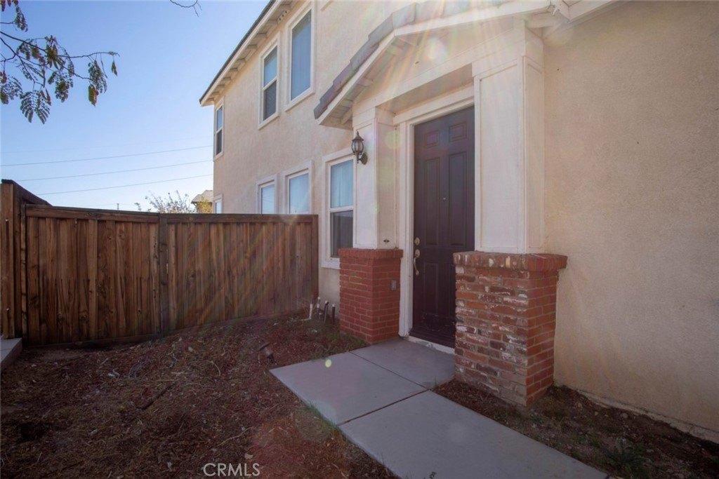Diamond Rd, Victorville, CA 92394