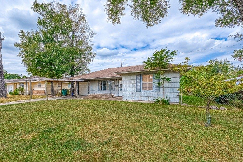 Knollcrest St, Houston, TX 77015