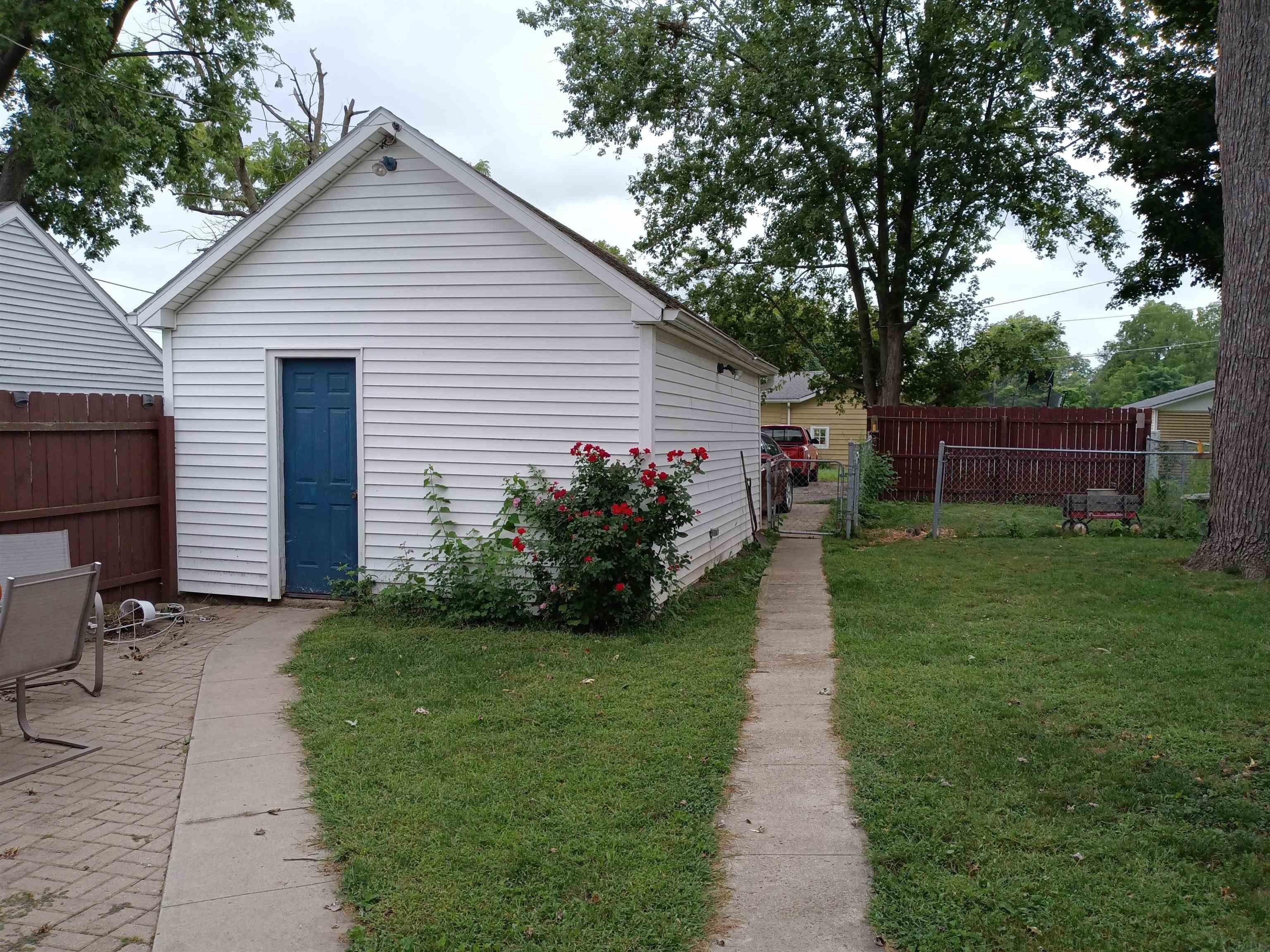 Mathews St, Kendallville, IN 46755