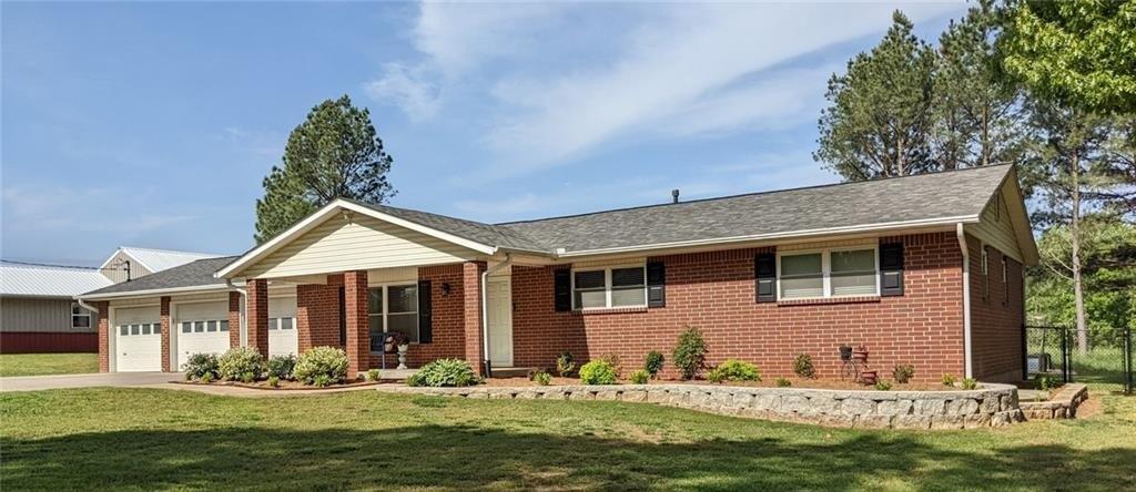 Casey Ln, Rogers, AR 72756