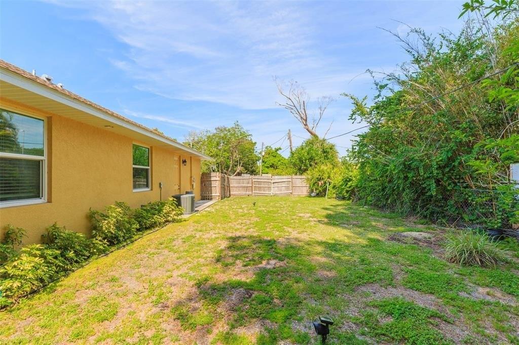 Glen Oak Rd, Venice, FL 34293