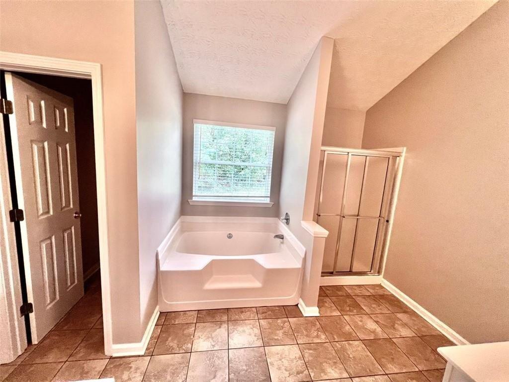 Oakland Place Dr, Lawrenceville, GA 30044