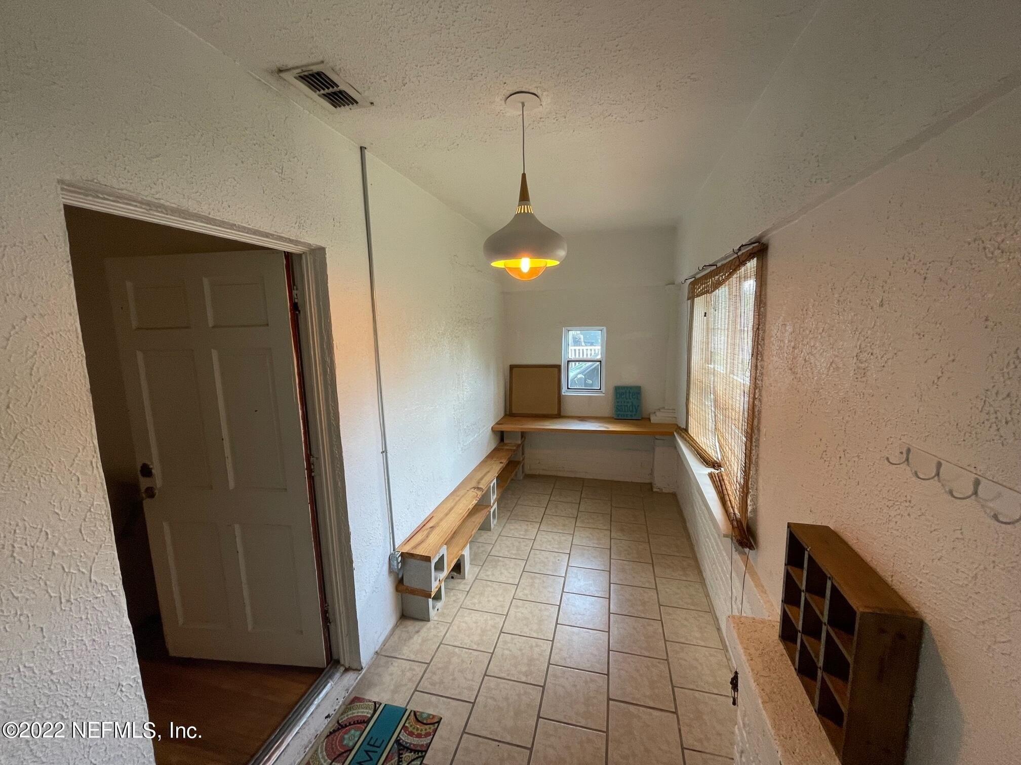 College St, Jacksonville, FL 32204