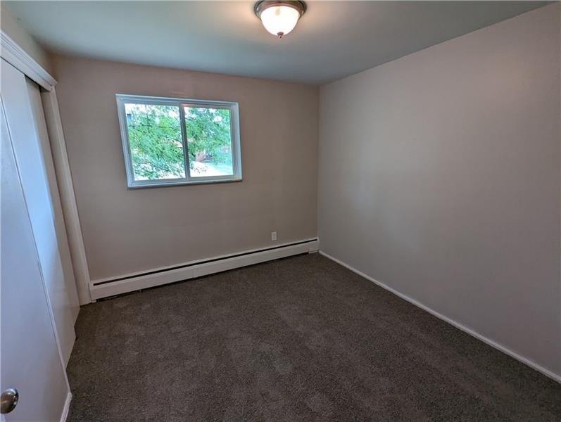 Raven Dr, Pittsburgh, PA 15243