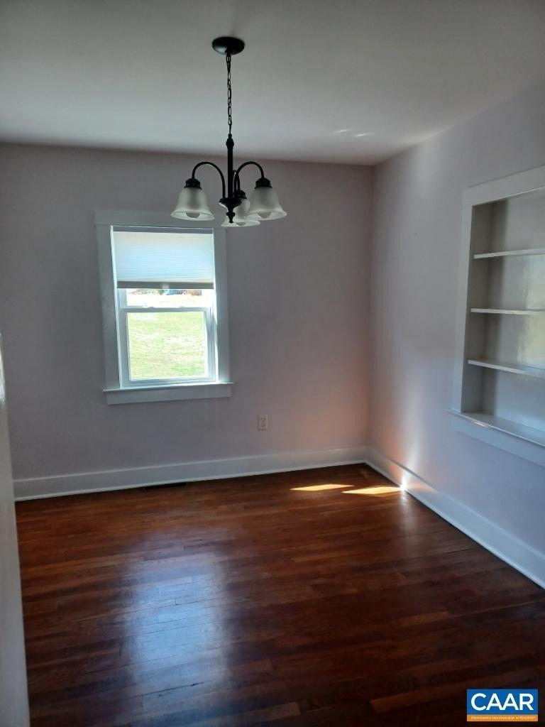 Rosser Dr, Luray, VA 22835