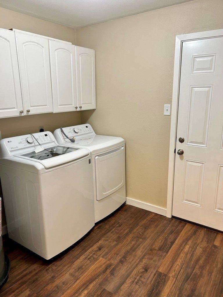 E Randall St, Beeville, TX 78102