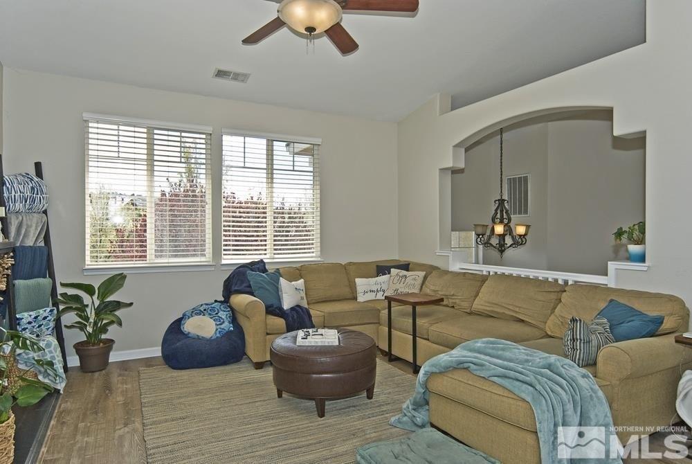 Ingleston Dr, Sparks, NV 89436