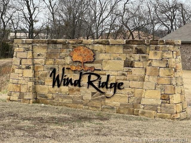 E Taylor Ln, Claremore, OK 74017
