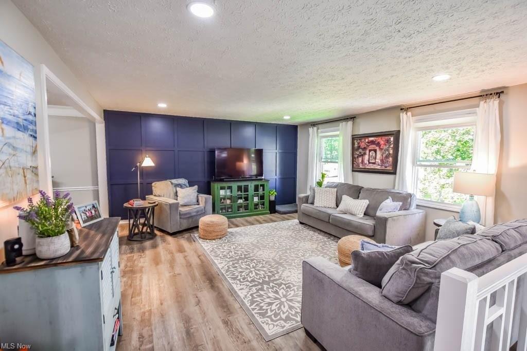 Norwich Ave Nw, Massillon, OH 44646
