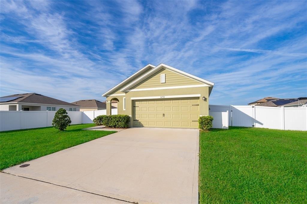 Shaker Palm Pl, Saint Cloud, FL 34771
