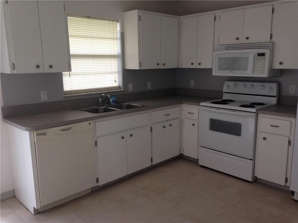 87th Ave, Vero Beach, FL 32966