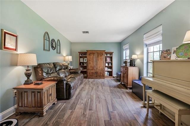 Yosemite Dr, New Orleans, LA 70131