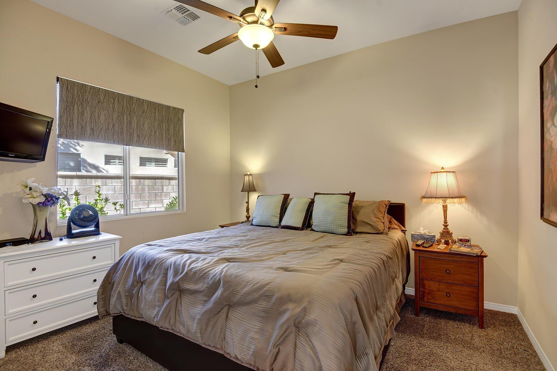 Sterling Ln, Palm Desert, CA 92211
