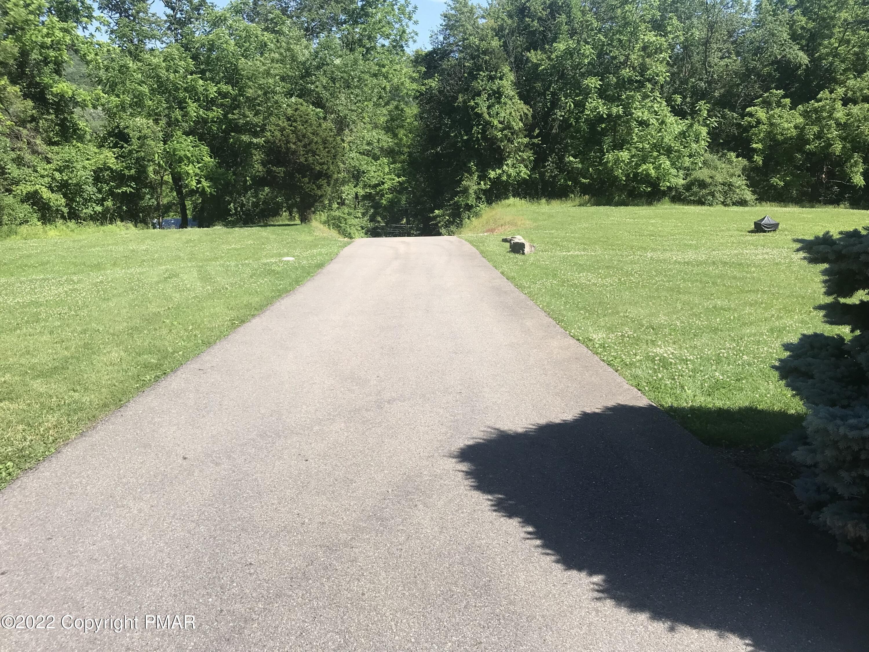 Lower Cherry Valley Rd, Saylorsburg, PA 18353