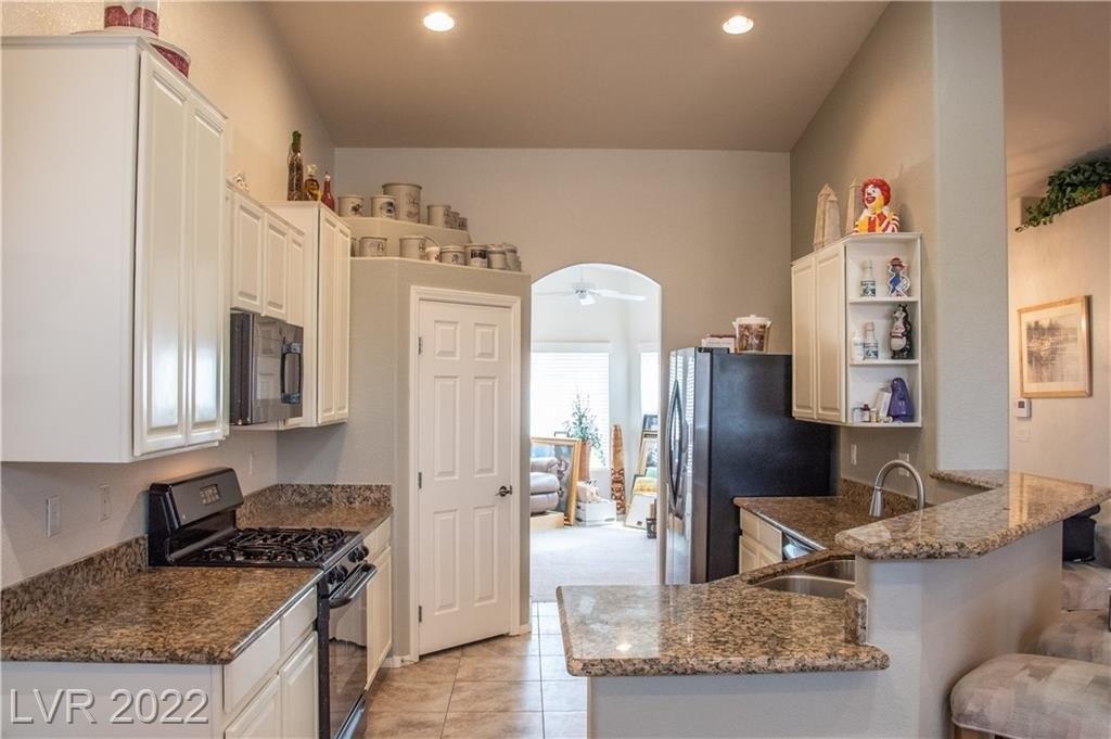 Cantura Bluff Ave, North Las Vegas, NV 89031