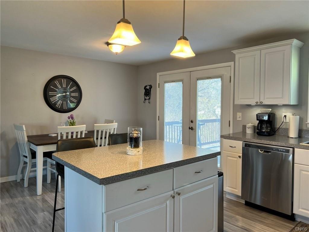 Reis Dr, Cicero, NY 13039