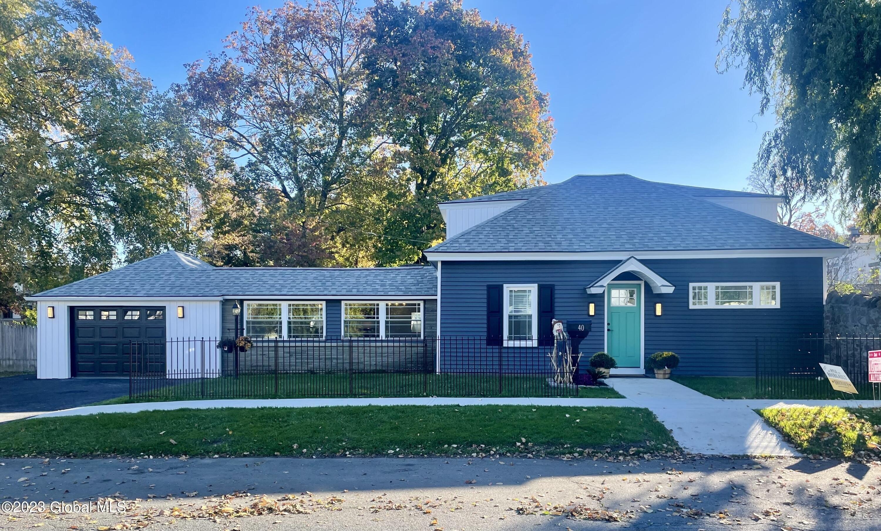 117th St, Troy, NY 12182