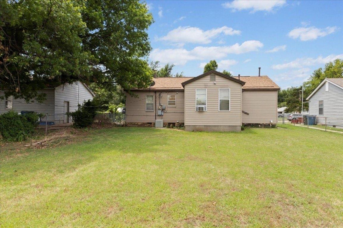 E Holman Ct, Oklahoma City, OK 73110