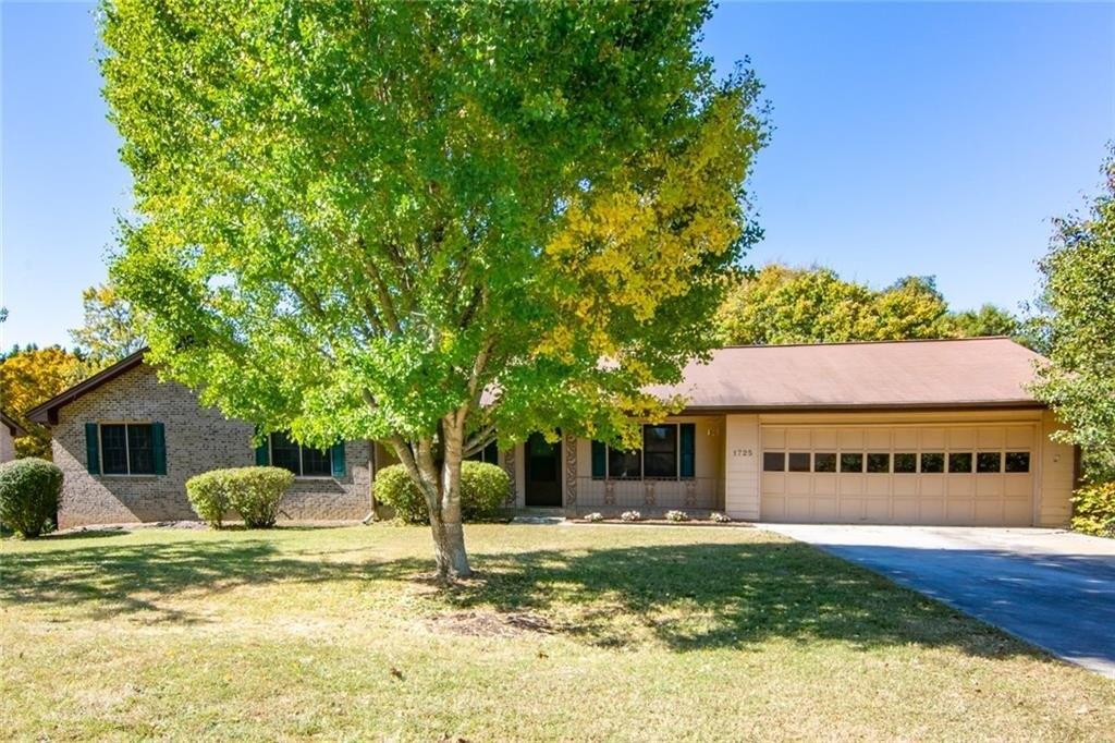 Norton Estates Dr, Snellville, GA 30078