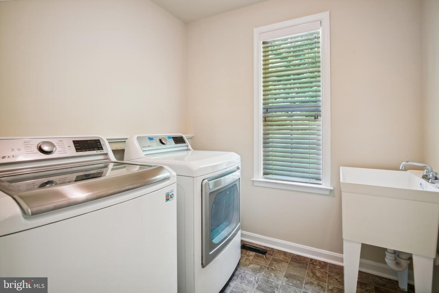 Falcon Pl, Prince Frederick, MD 20678