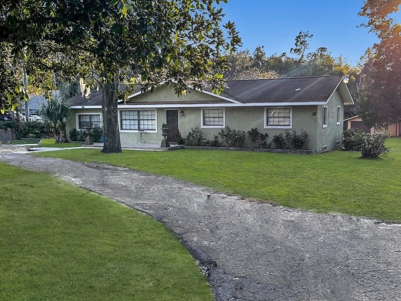 Se Lake Weir Ave, Ocala, FL 34471
