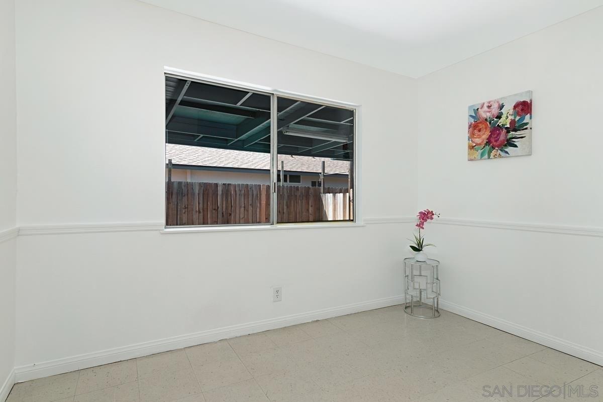 Hillward St, Escondido, CA 92027